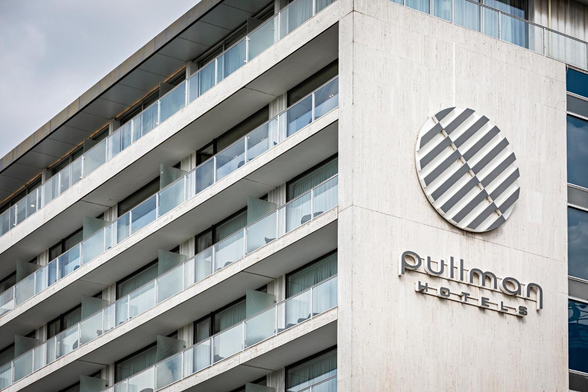 Hotel Pullman Paris Tour Eiffel Esterno foto