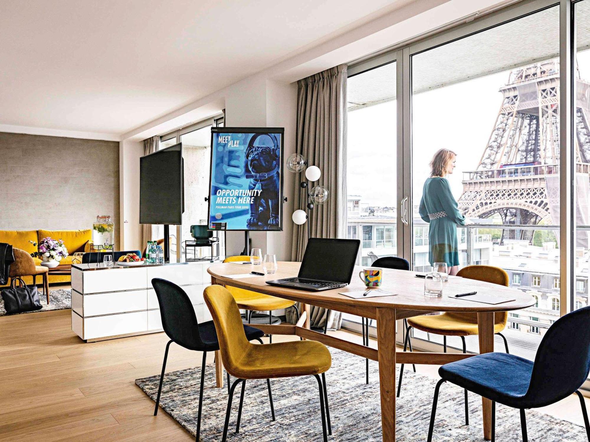 Hotel Pullman Paris Tour Eiffel Esterno foto
