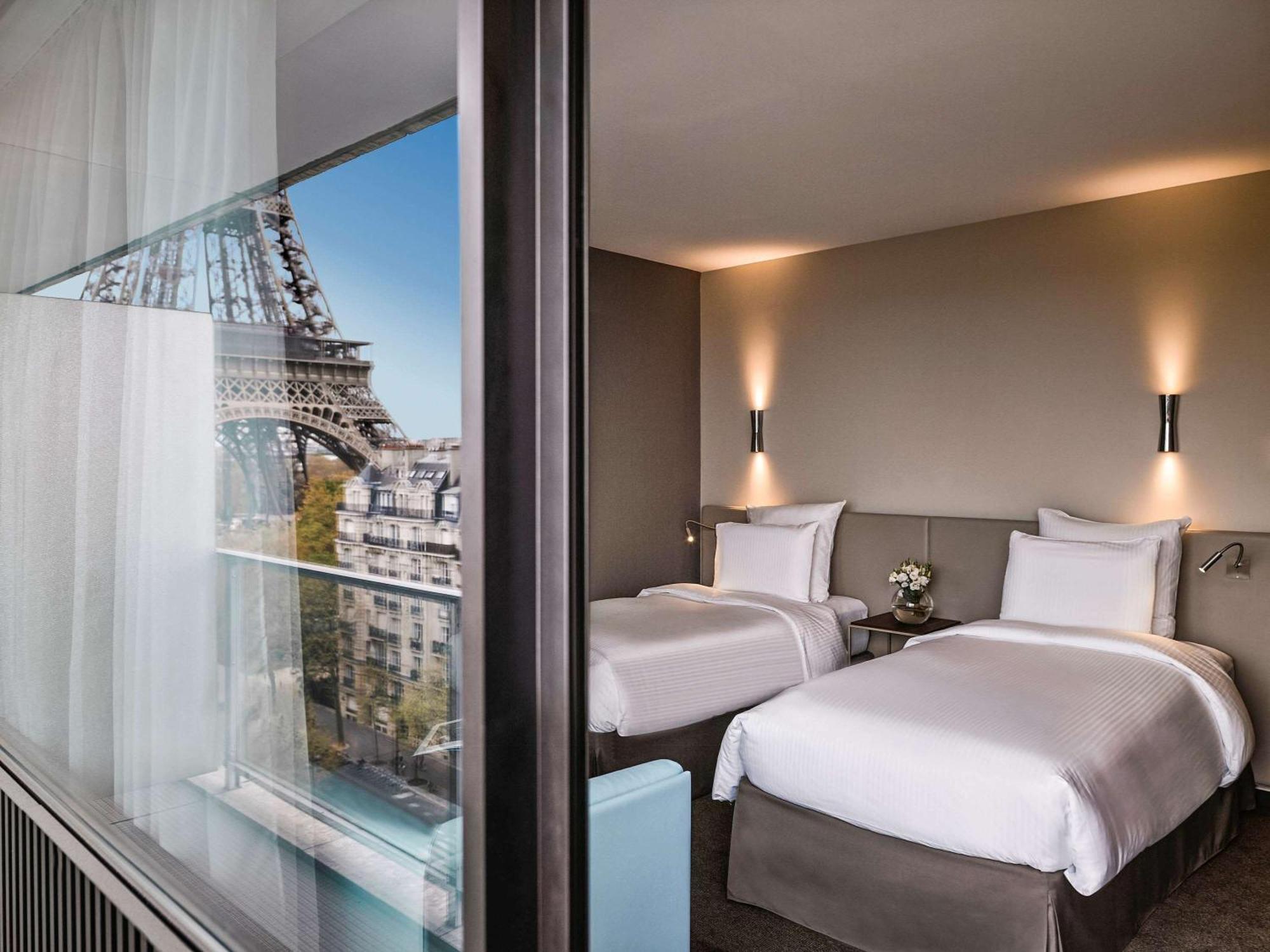 Hotel Pullman Paris Tour Eiffel Esterno foto